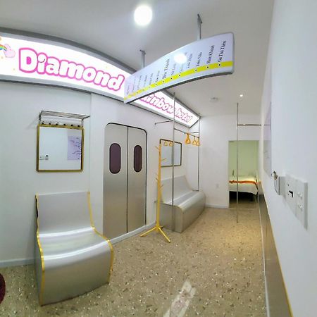 Language Exchange Hotel 3 胡志明市 外观 照片