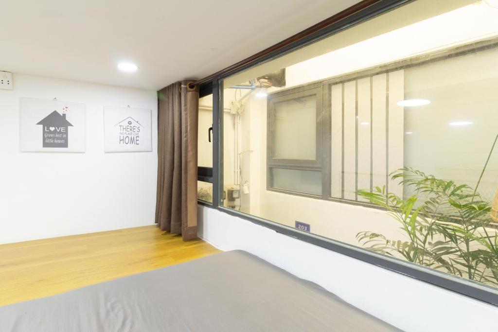 Language Exchange Hotel 3 胡志明市 外观 照片