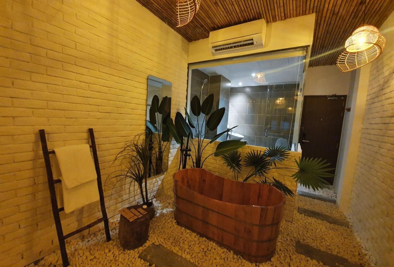 Language Exchange Hotel 3 胡志明市 外观 照片